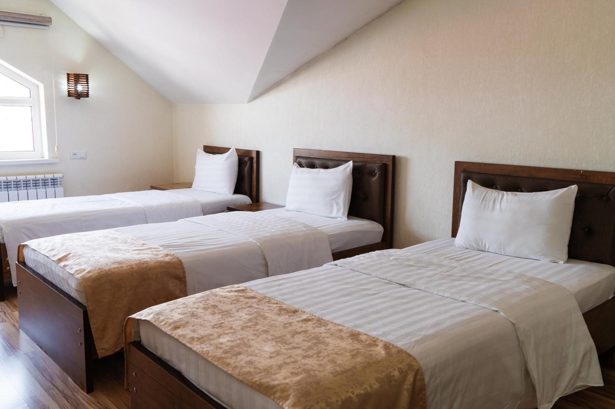 Tourist Inn Hotel ทาชเคนต์ ภายนอก รูปภาพ