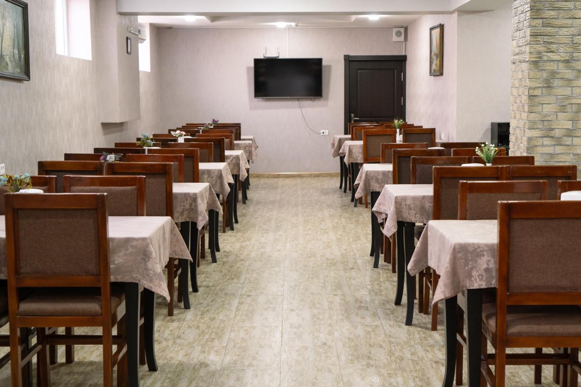 Tourist Inn Hotel ทาชเคนต์ ภายนอก รูปภาพ