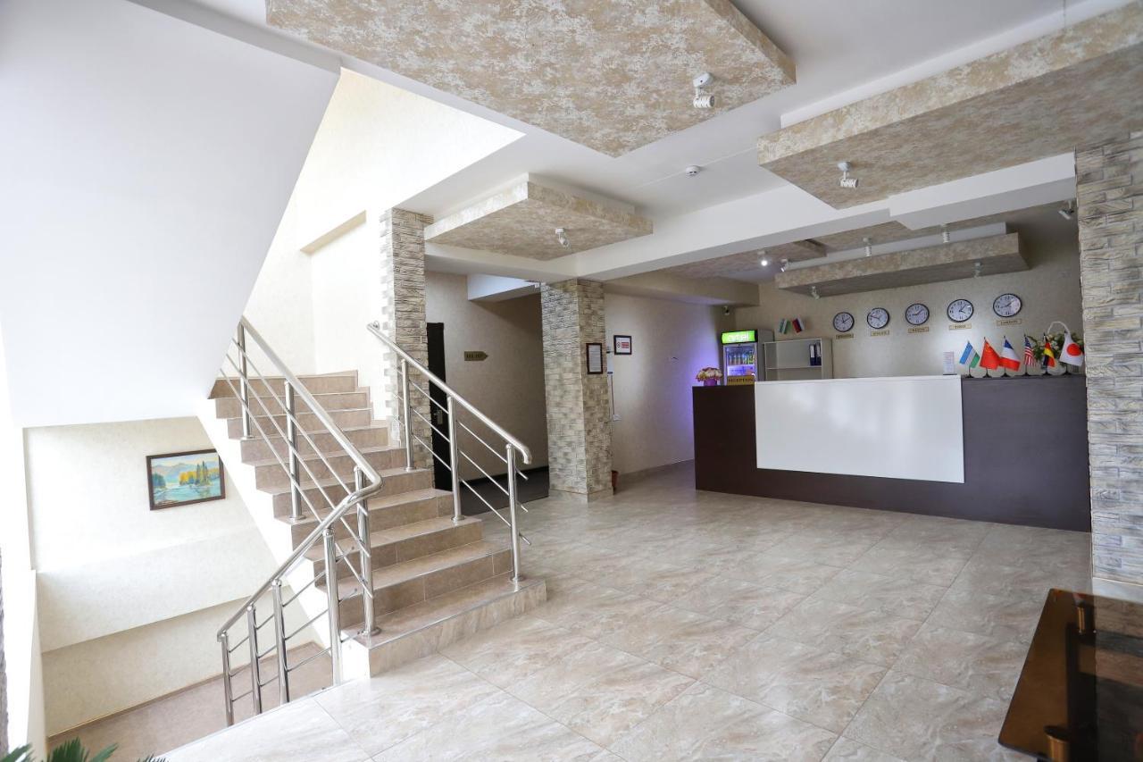 Tourist Inn Hotel ทาชเคนต์ ภายนอก รูปภาพ